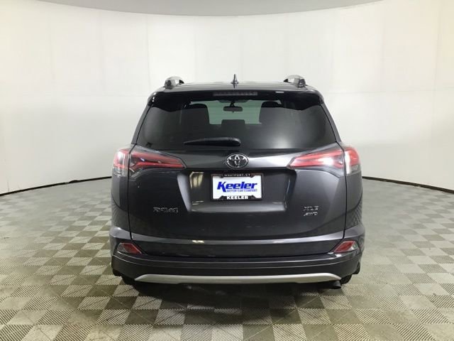 Used 2016 Toyota RAV4 XLE AWD/4WD image 5