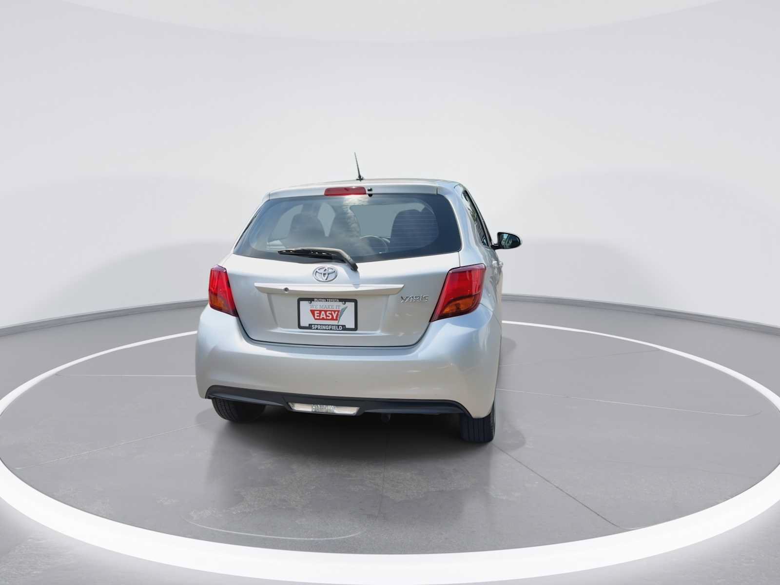 Used 2015 Toyota Yaris L FWD image 7