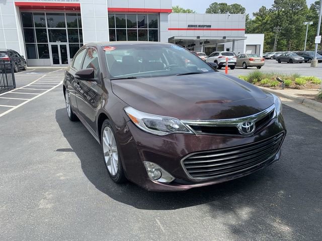 Used 2014 Toyota Avalon Limited FWD image 2