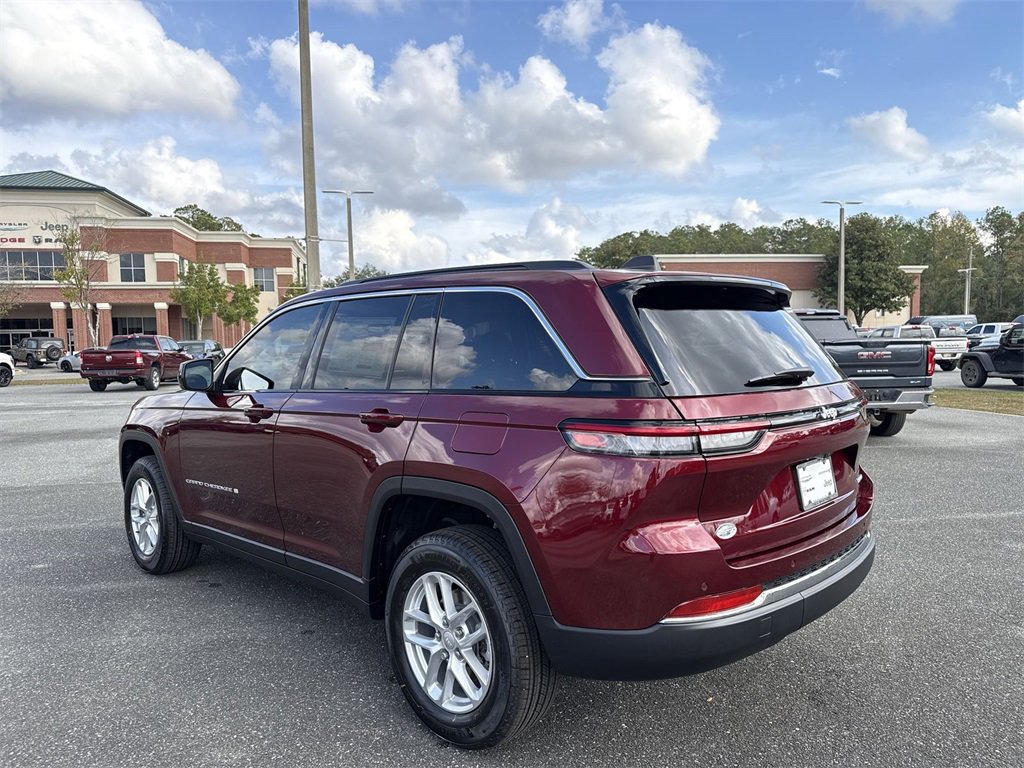 New 2025 Jeep Grand Cherokee Laredo X w/ Luxury Tech Group I image 5