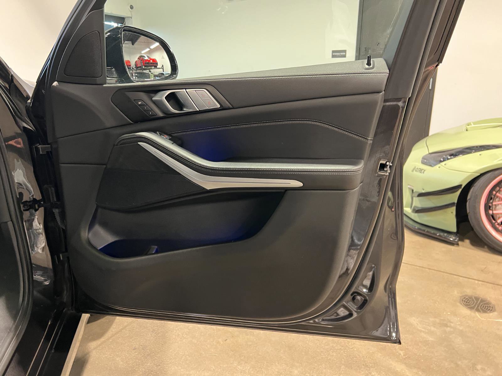 Used 2022 BMW X7 xDrive40i w/ Premium Package image 51