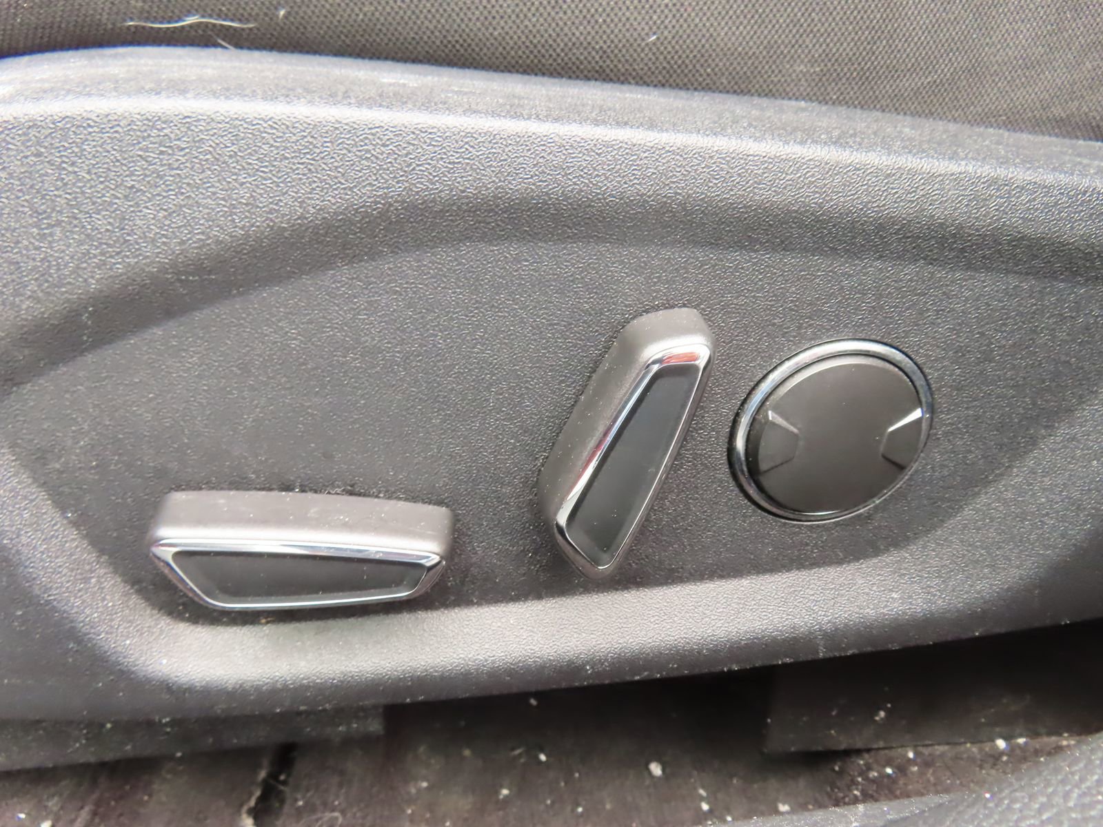 Used 2019 Ford Fusion SE image 28