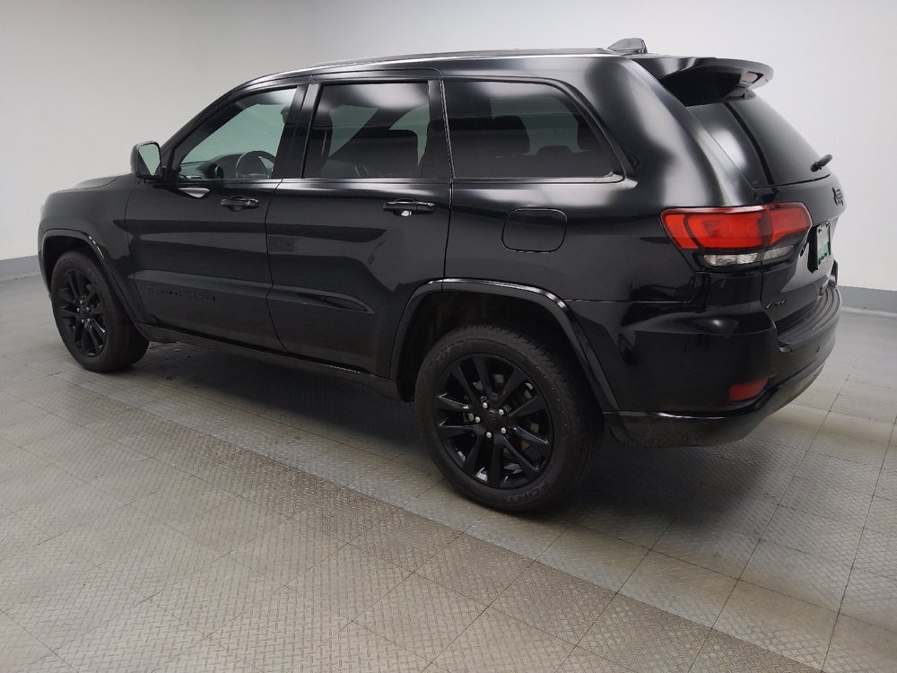 Used 2018 Jeep Grand Cherokee Altitude AWD/4WD image 3