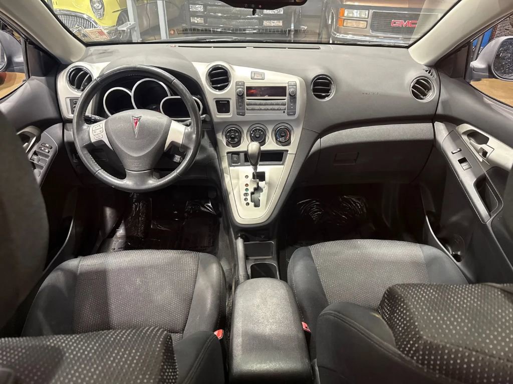 Used 2010 Pontiac Vibe AWD w/ Sun And Sound Package image 12