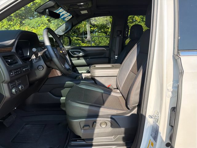 Used 2024 Chevrolet Tahoe High Country AWD/4WD image 11