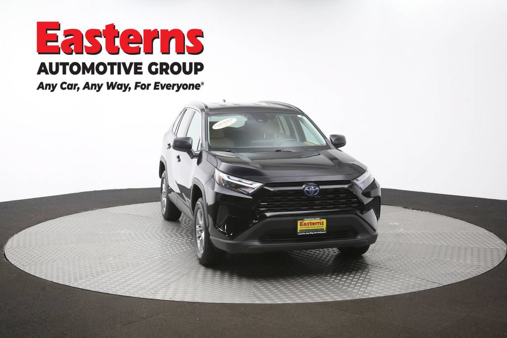 Used 2023 Toyota RAV4 LE AWD/4WD image 50