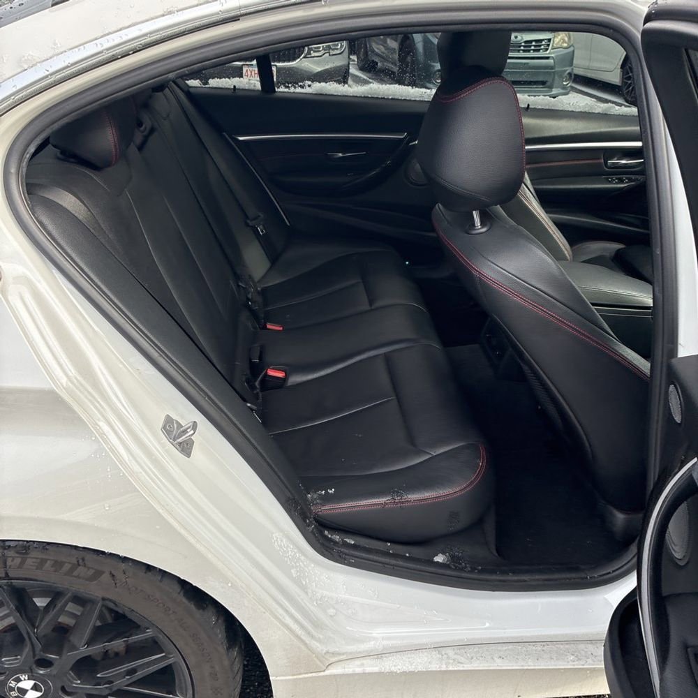 Used 2017 BMW 340i xDrive Sedan image 17