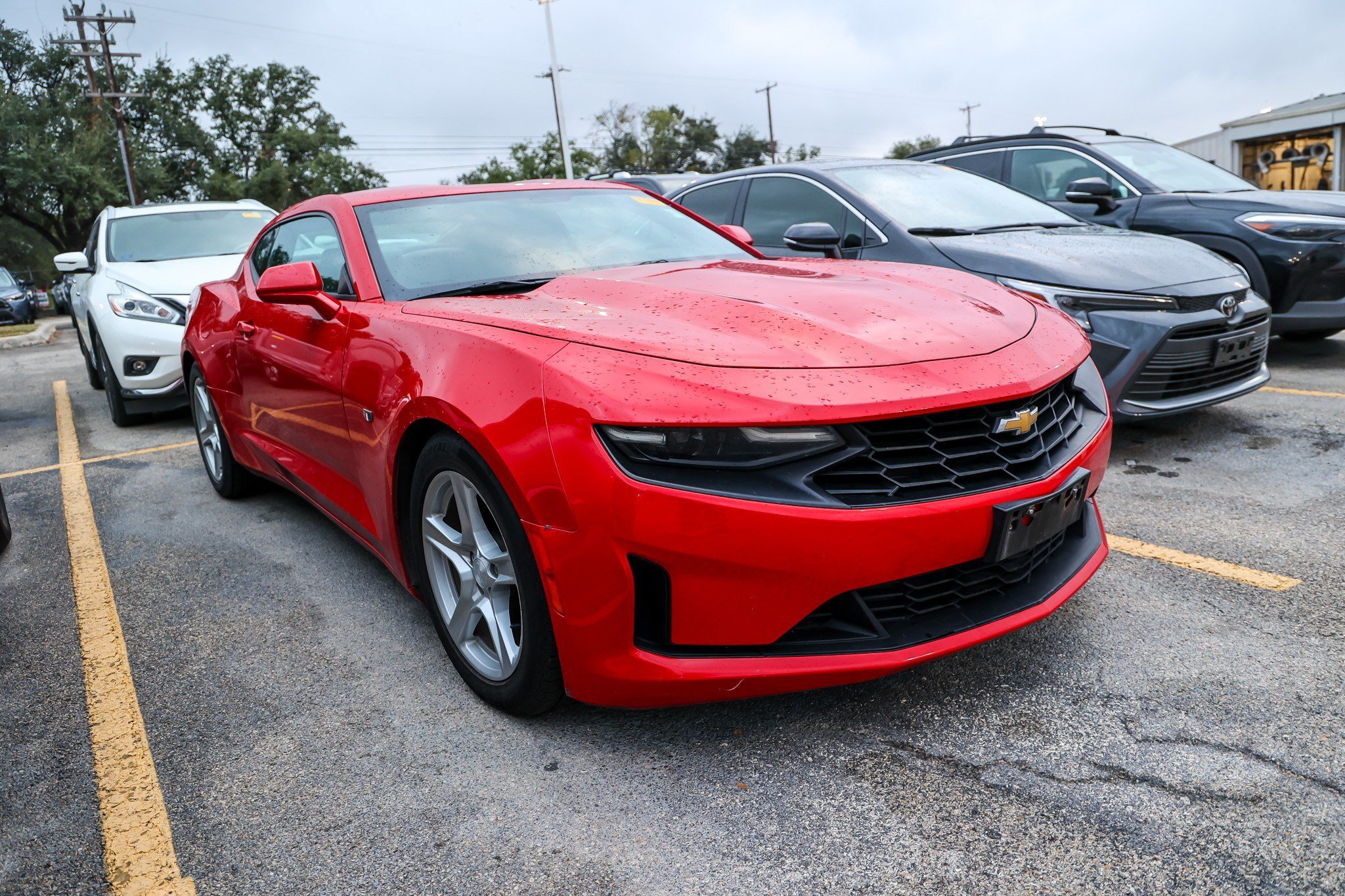 Used 2019 Chevrolet Camaro LT RWD image 6