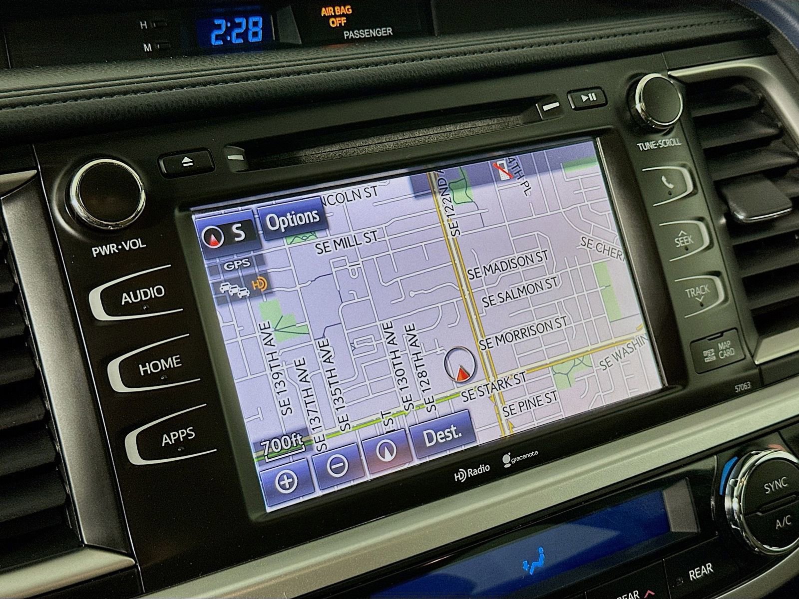 Used 2015 Toyota Highlander XLE image 14