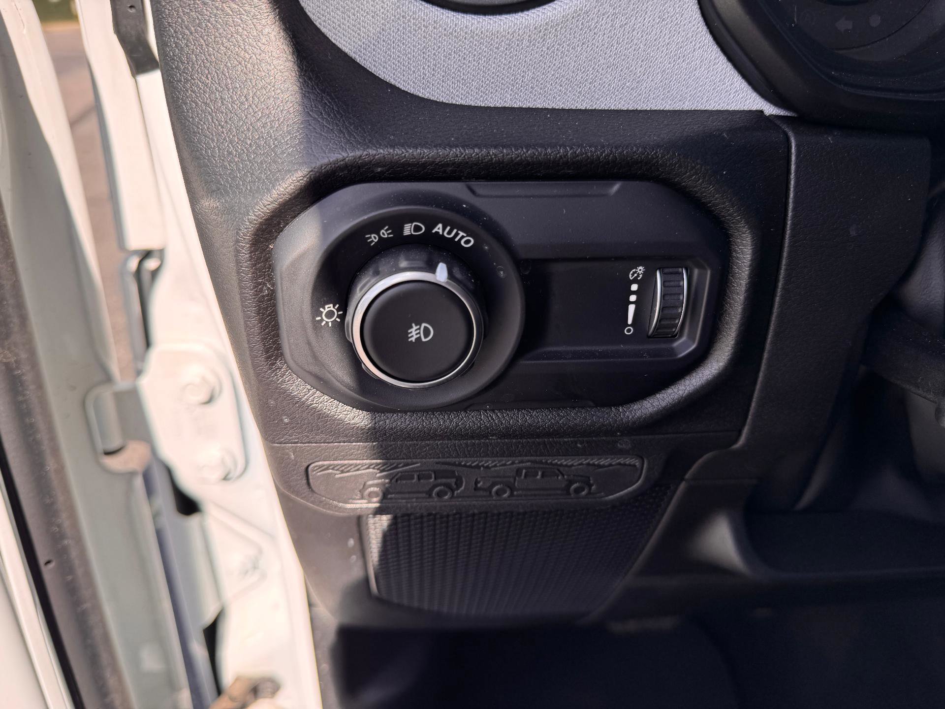Used 2024 Jeep Wrangler Unlimited Sport AWD/4WD image 23