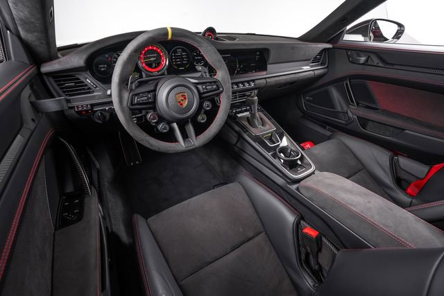Used 2025 Porsche 911 GT3 RS RWD image 24