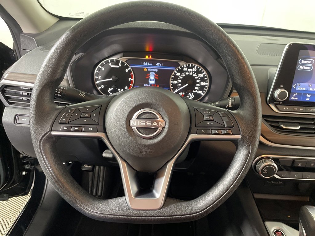 Used 2024 Nissan Altima 2.5 SV image 12