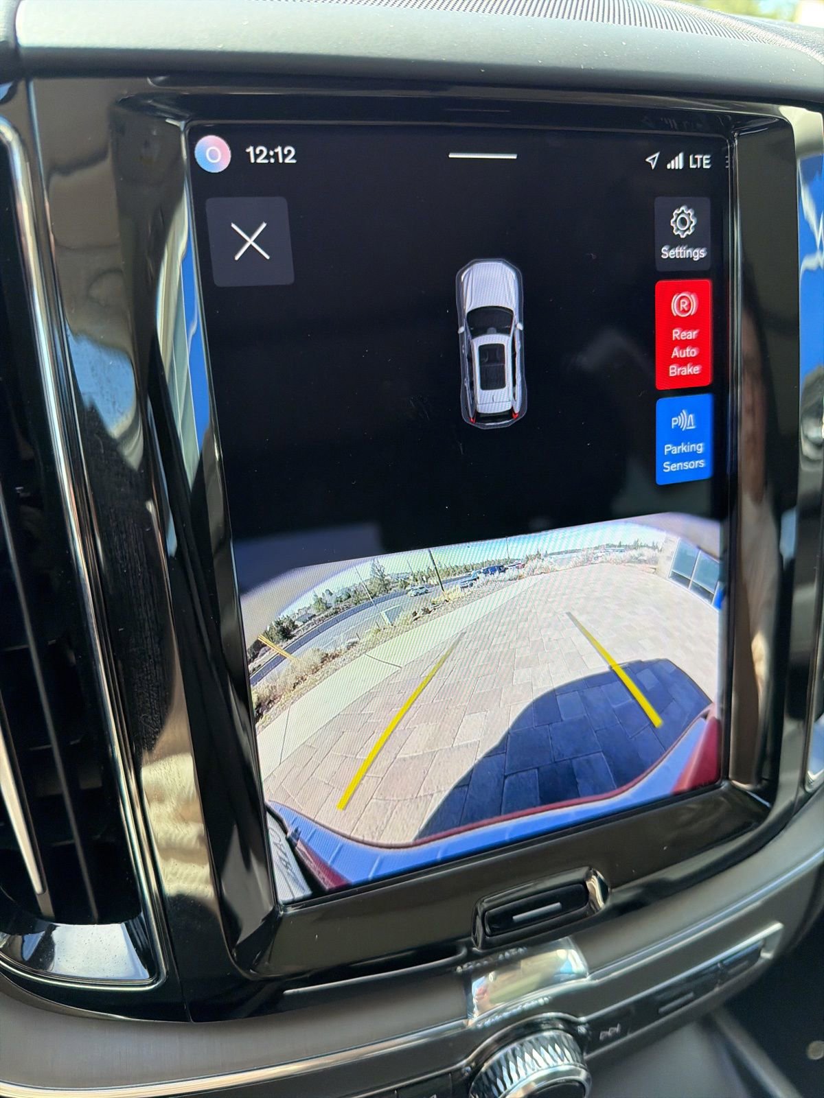 Certified 2025 Volvo XC60 B5 Core w/ Protection Package Premier AWD/4WD image 14