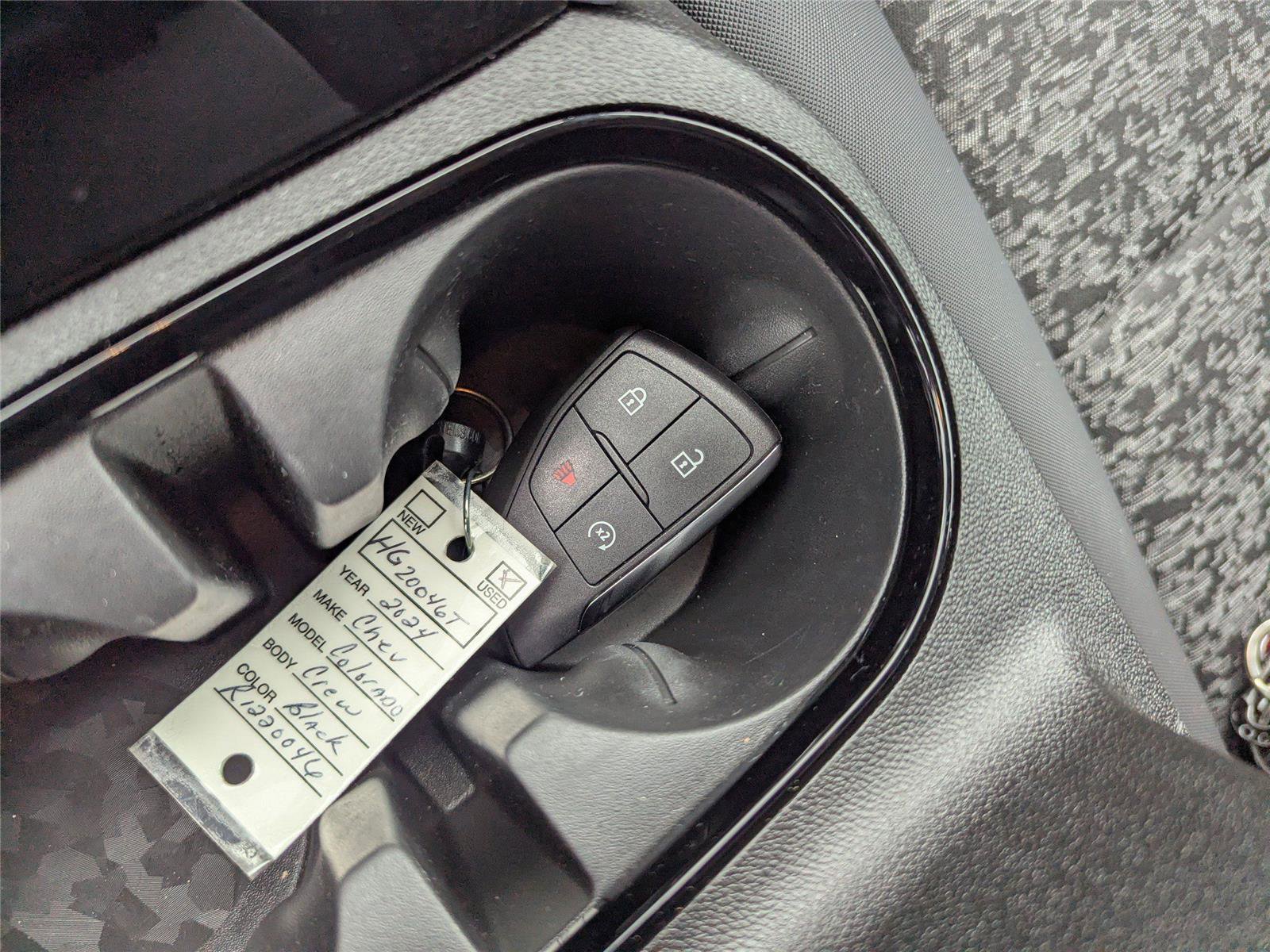 Used 2024 Chevrolet Colorado Z71 w/ Z71 Convenience Package 2 image 22