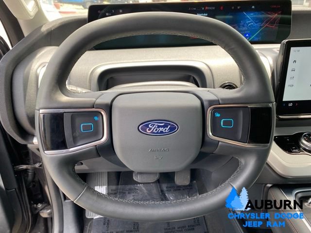 Used 2025 Ford Expedition Max Active AWD/4WD image 42