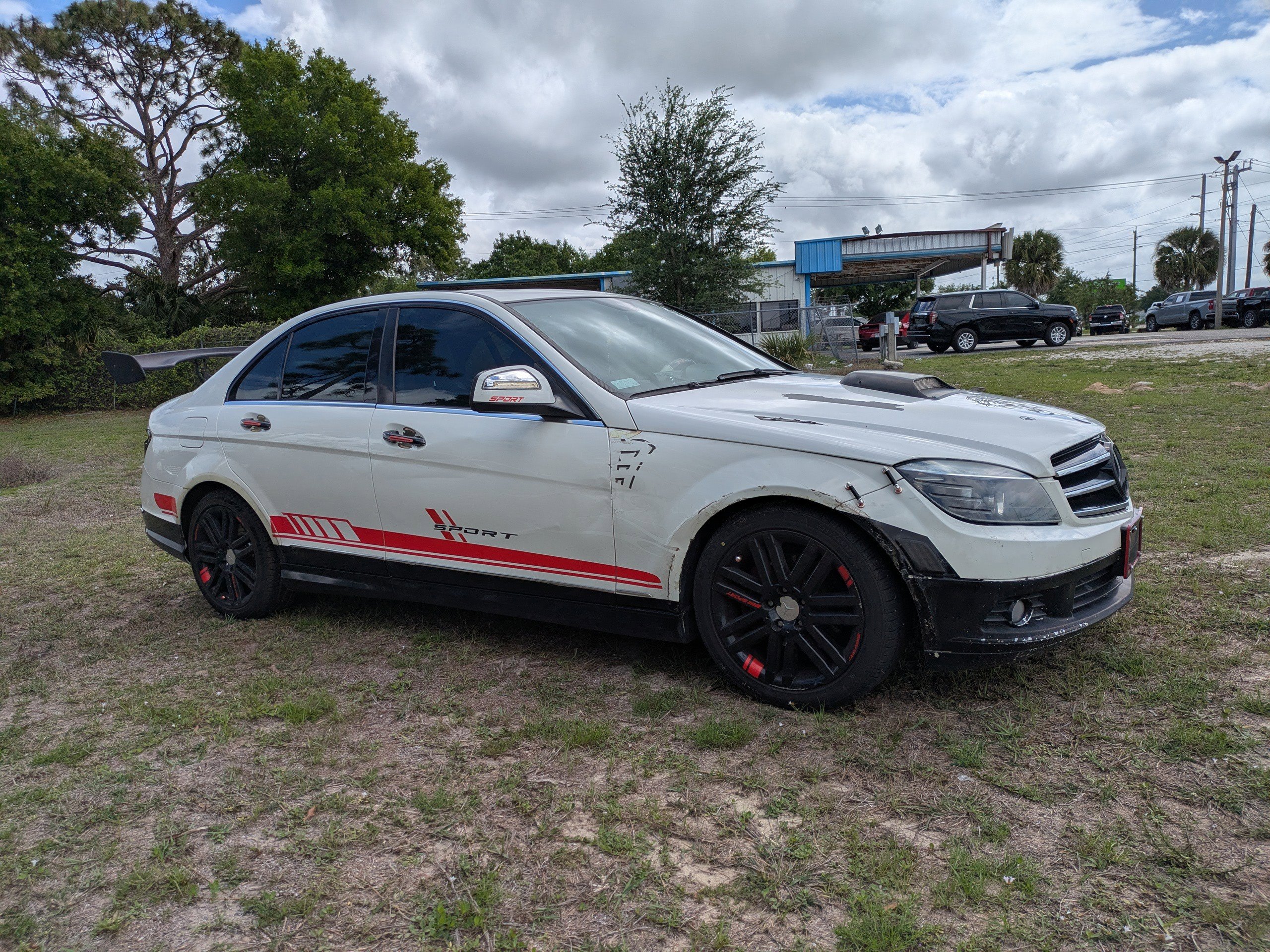 Used 2008 Mercedes-Benz C 300 Sedan image 2