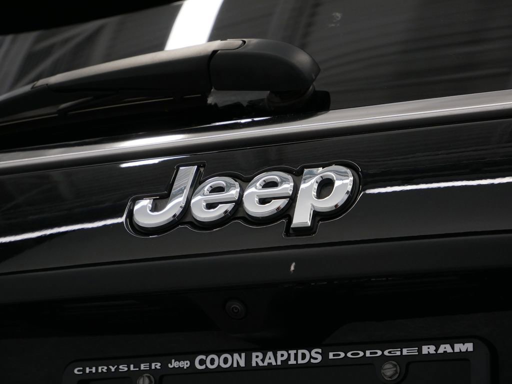 Certified 2024 Jeep Compass Limited image 22