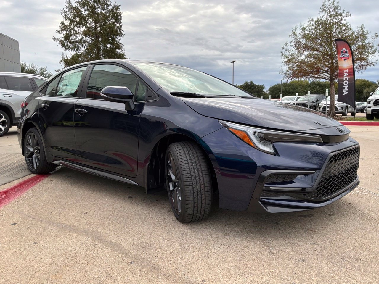 New 2027 Toyota Corolla SE FWD image 4
