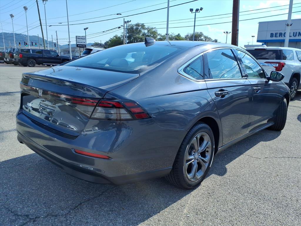 Used 2024 Honda Accord EX image 4