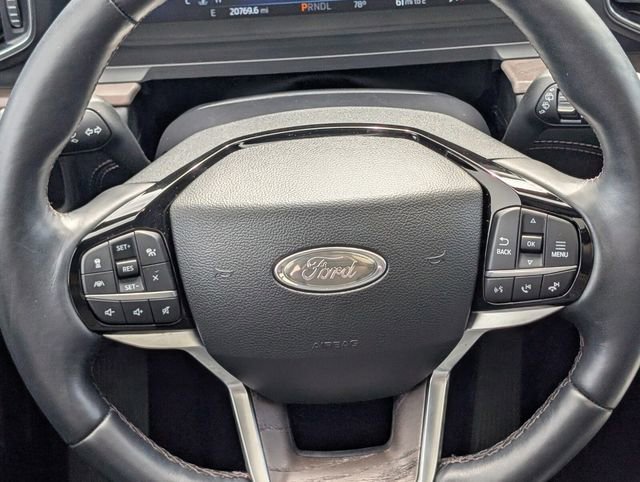 Used 2023 Ford Explorer Platinum w/ Technology Package image 14