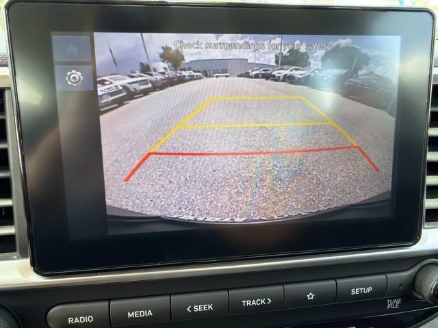 Used 2025 Hyundai Venue SEL FWD image 29