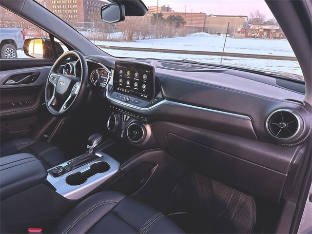 Certified 2025 Chevrolet Blazer LT w/ Midnight/Sport Edition image 27