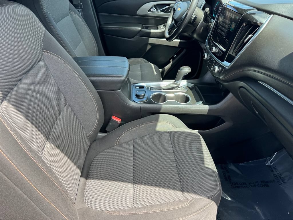 Used 2019 Chevrolet Traverse LT FWD image 7