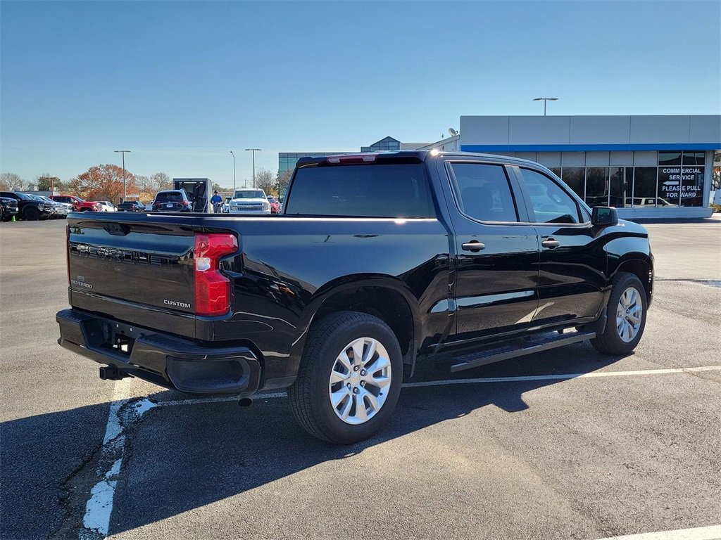Used 2025 Chevrolet Silverado 1500 Custom image 17