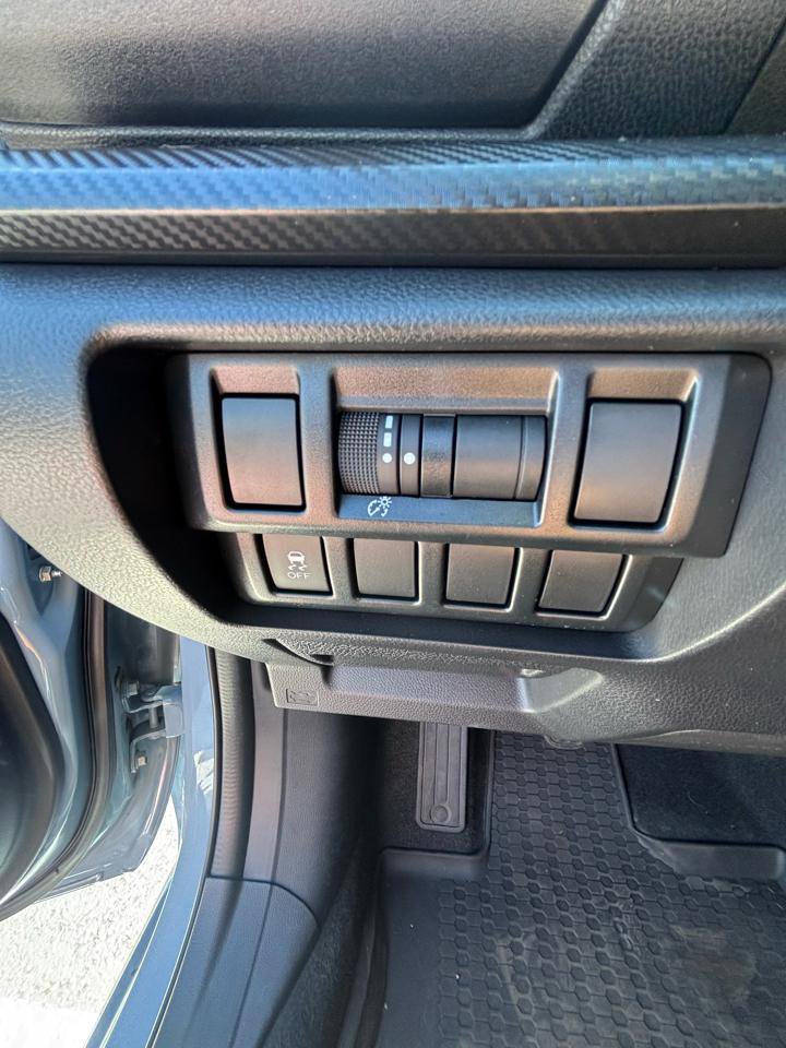 Used 2019 Subaru Crosstrek 2.0i AWD/4WD image 11