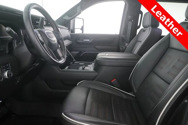 Used 2025 GMC Sierra 2500 AT4X image 17