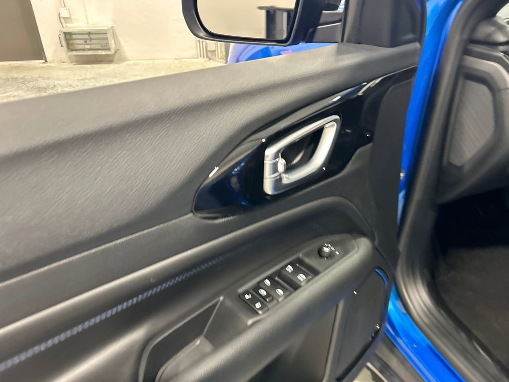 New 2026 Jeep Compass Latitude AWD/4WD image 14