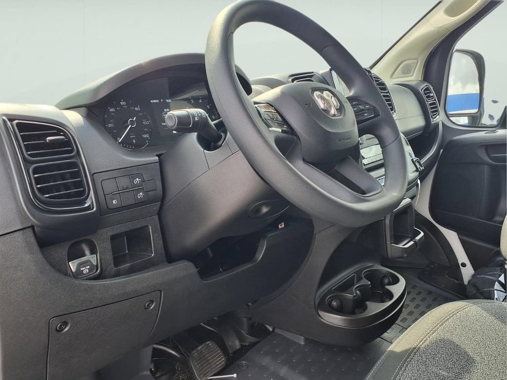 New 2026 RAM ProMaster 2500 w/ Convenience Group FWD image 8