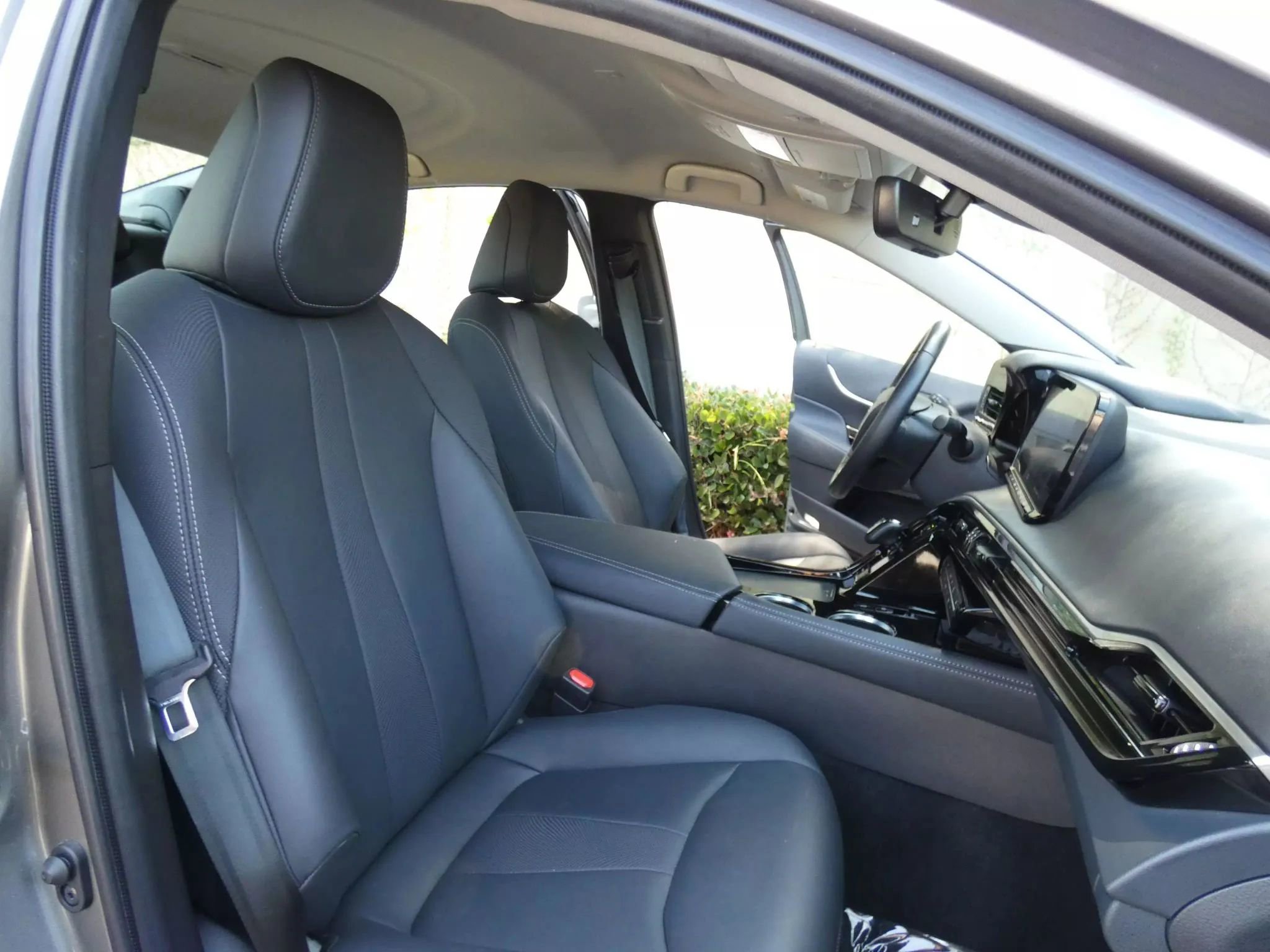 Used 2022 Toyota Mirai XLE Sedan 4D image 29