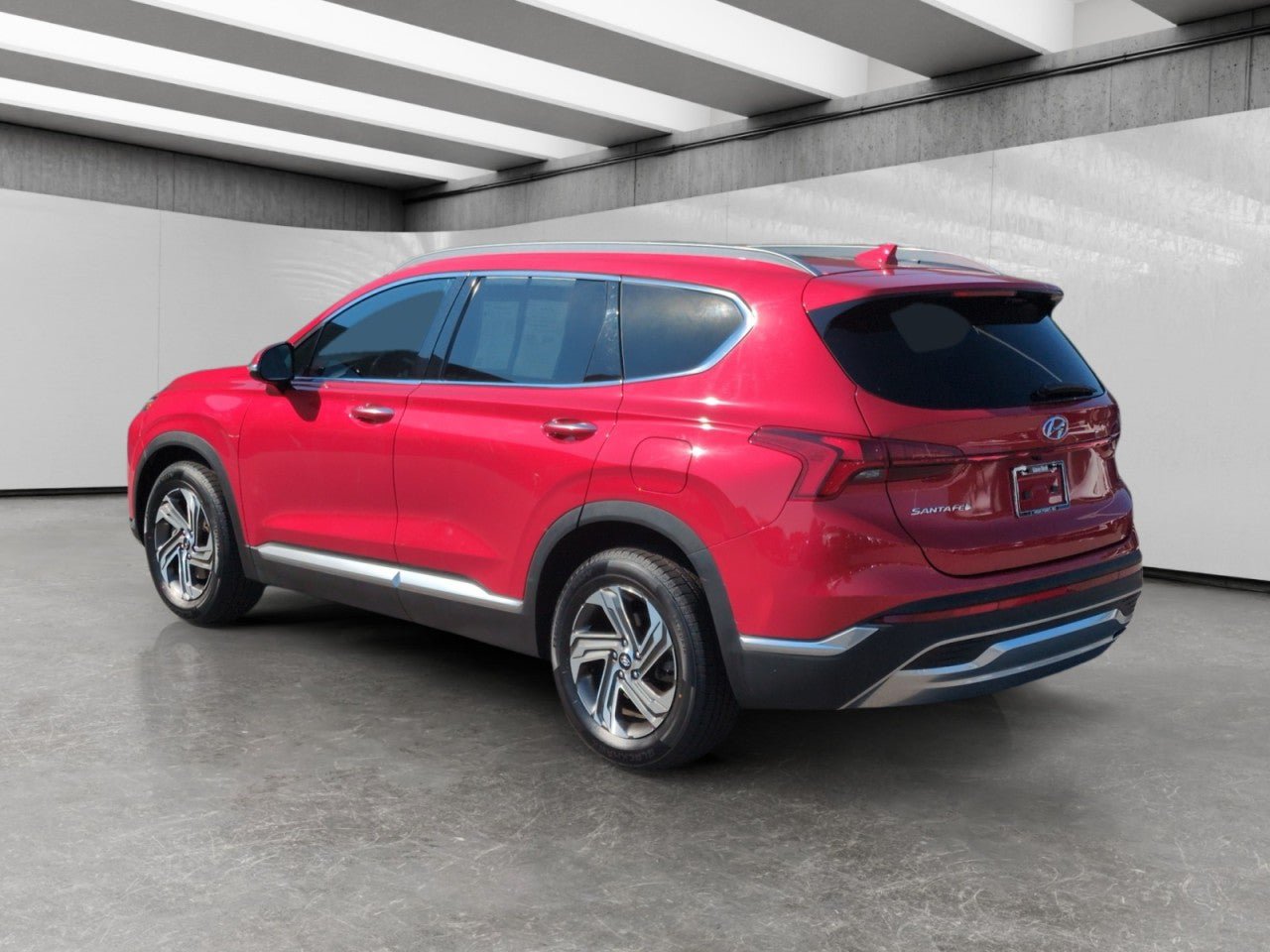Used 2021 Hyundai Santa Fe SEL w/ Convenience + Premium Package FWD image 5