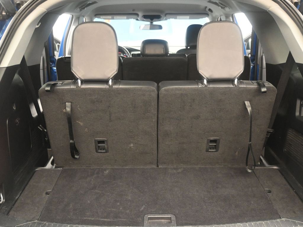 Used 2023 Ford Explorer XLT w/ Equipment Group 202A image 11