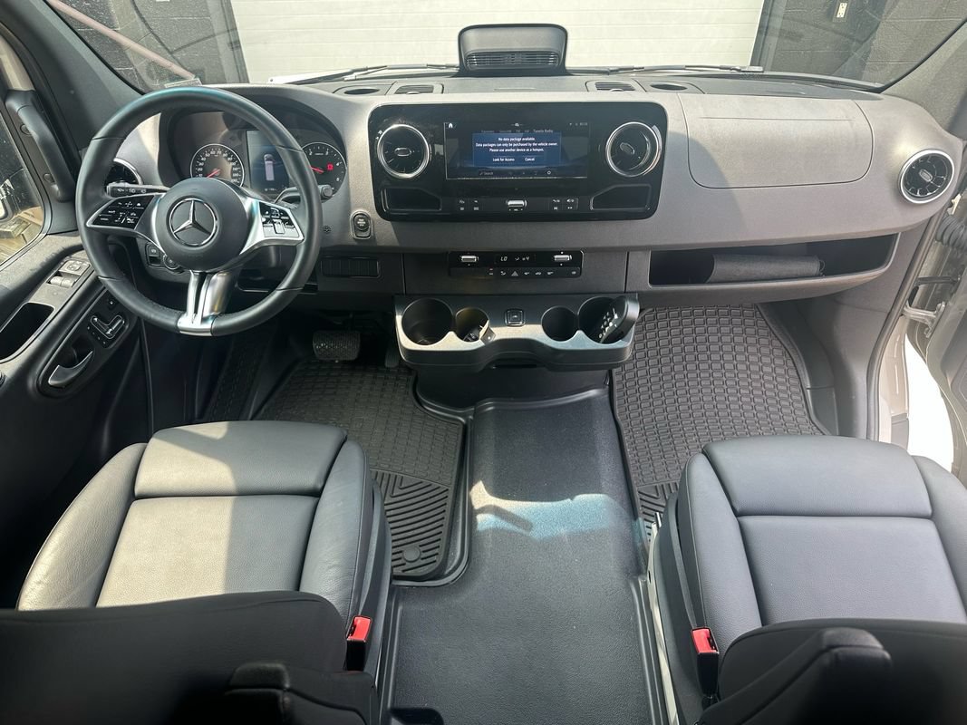 Used 2026 Mercedes-Benz Sprinter 2500 image 38