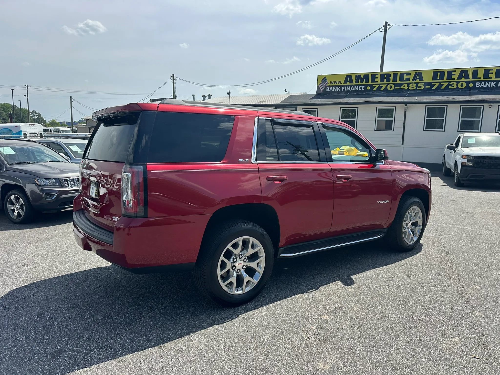 Used 2015 GMC Yukon SLE w/ Convenience Package RWD image 10