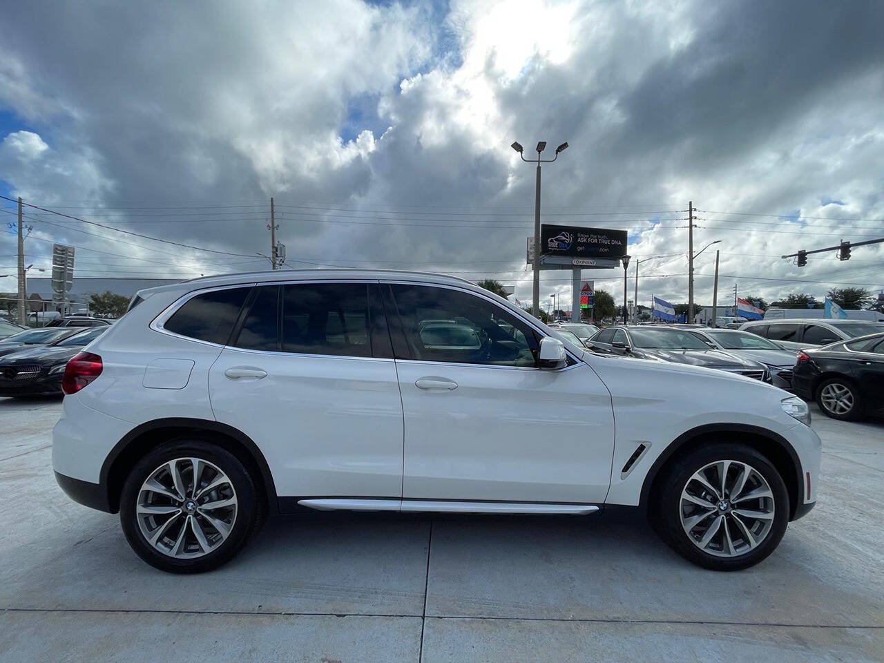 Used 2019 BMW X3 sDrive30i RWD image 5