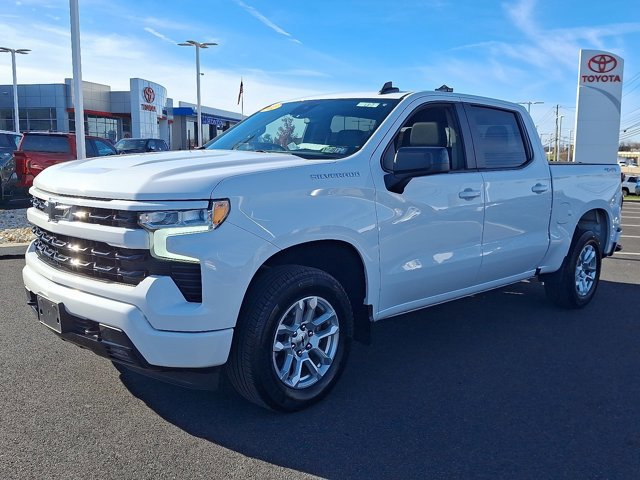 Used 2022 Chevrolet Silverado 1500 RST w/ Convenience Package II image 3