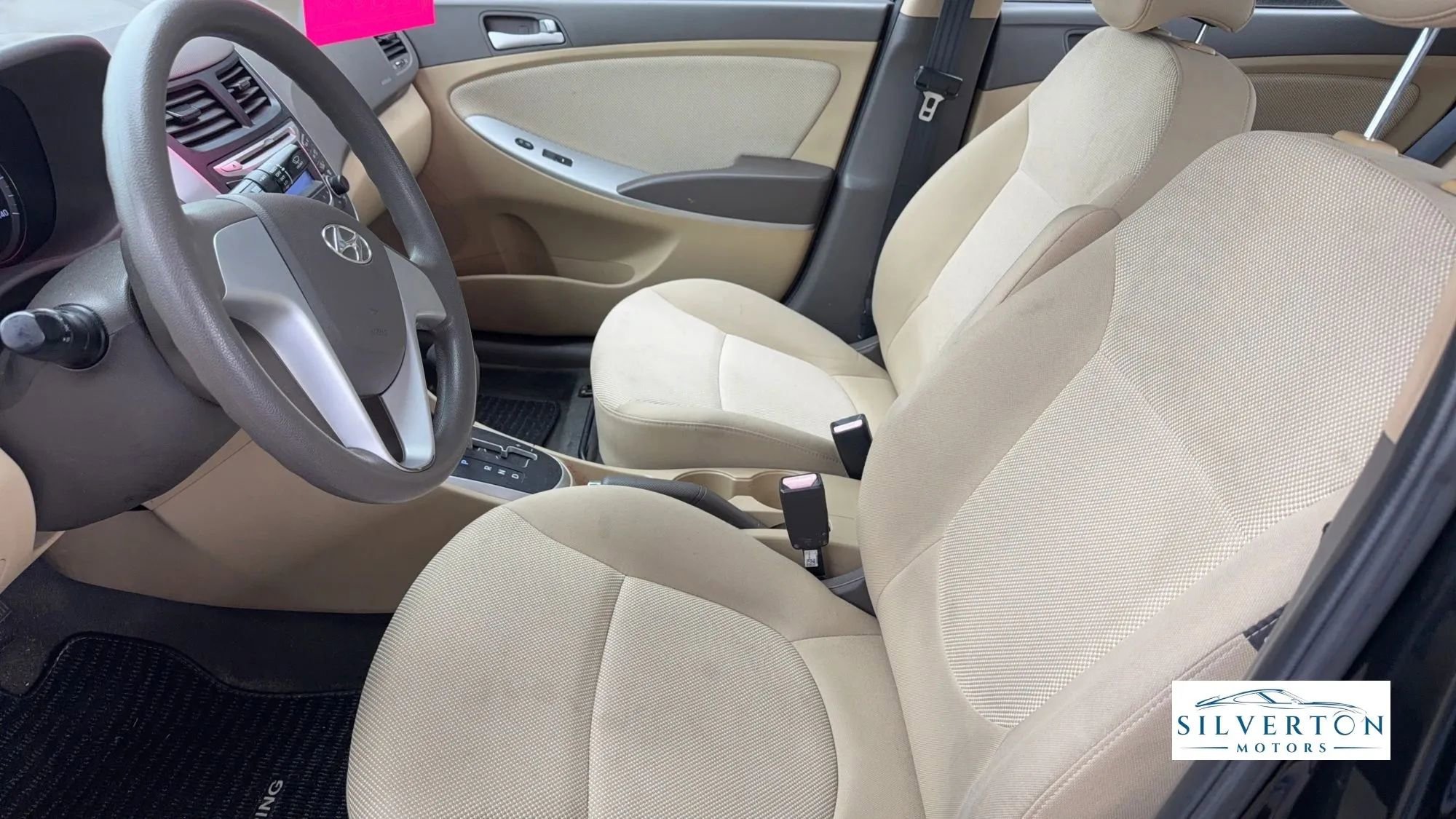 Used 2013 Hyundai Accent GLS FWD image 10