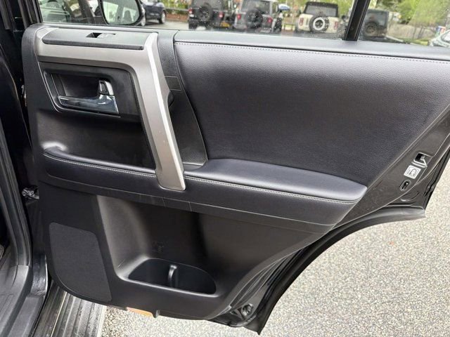 Certified 2018 Toyota 4Runner SR5 Premium image 19