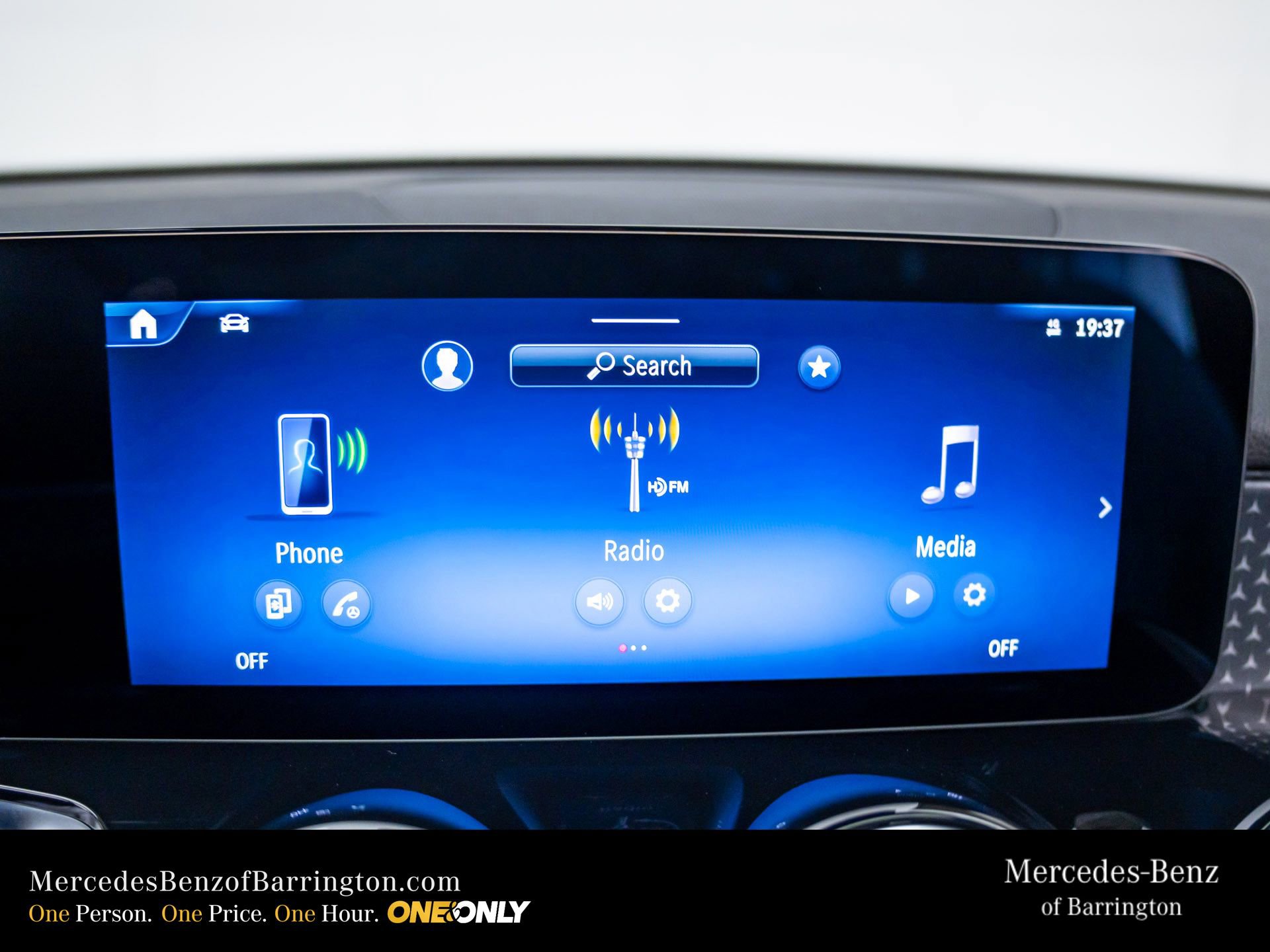 New 2026 Mercedes-Benz GLB 250 4MATIC image 28