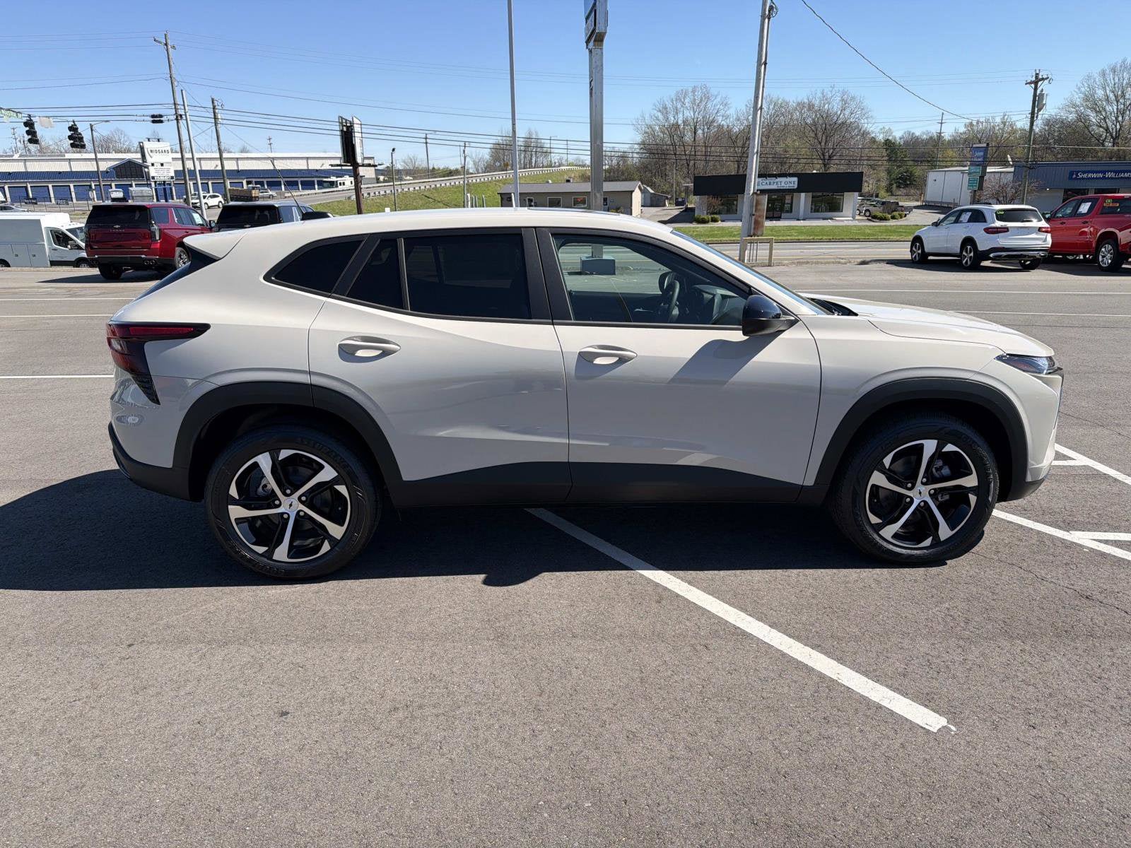 New 2026 Chevrolet Trax RS w/ Sunroof Package FWD image 15