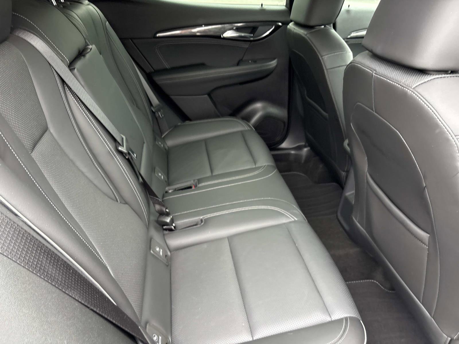 Certified 2023 Buick Envision Essence image 32