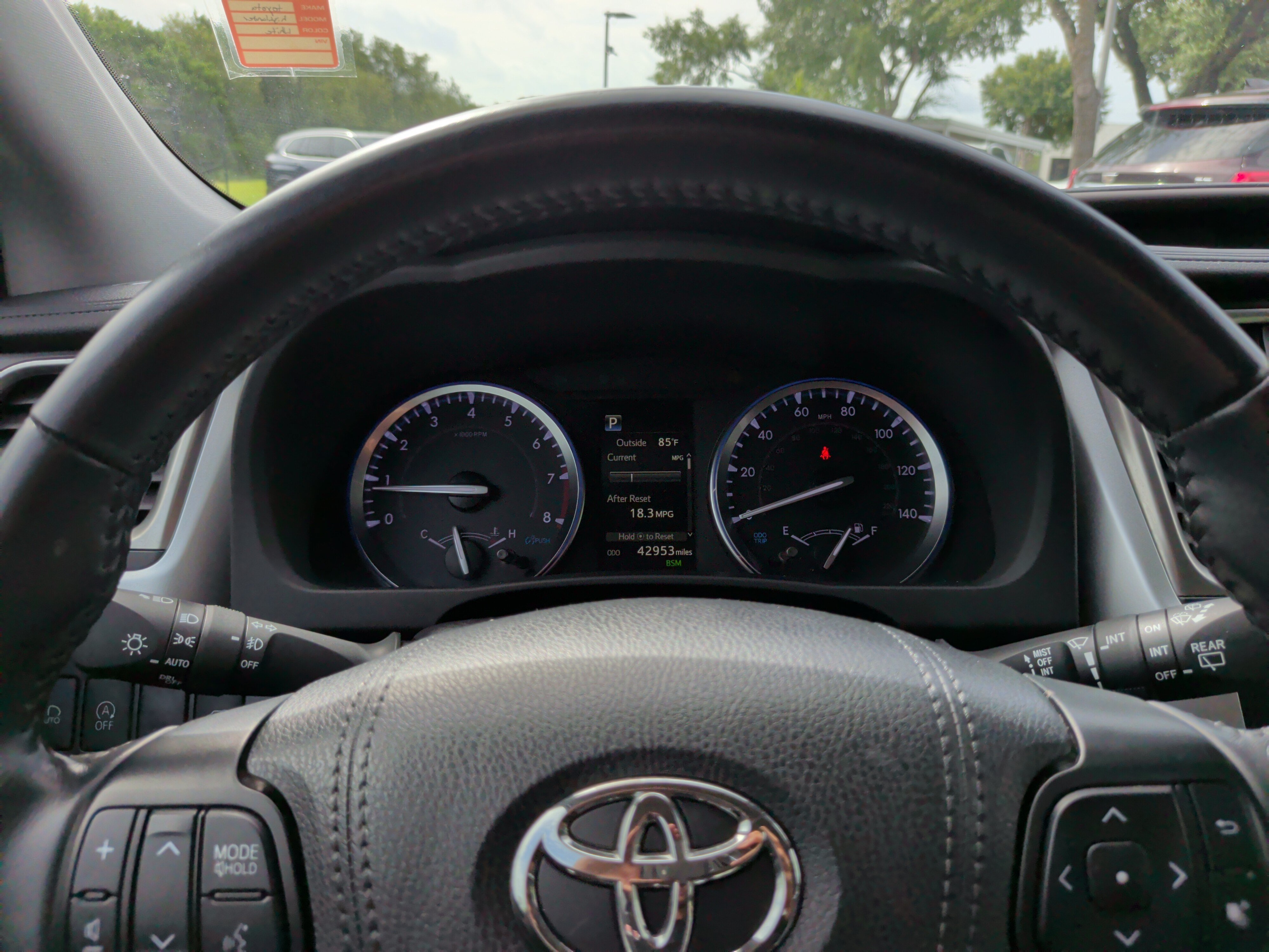 Used 2019 Toyota Highlander XLE AWD/4WD image 16