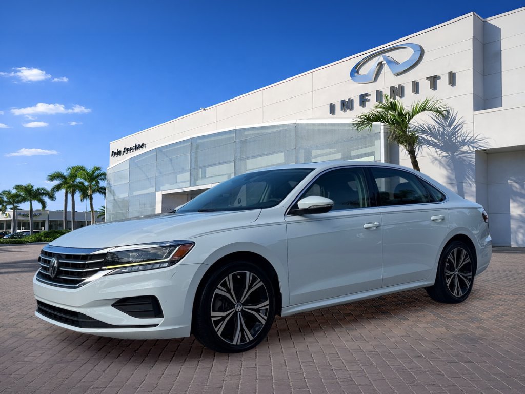Used 2021 Volkswagen Passat 2.0T SE FWD image 3