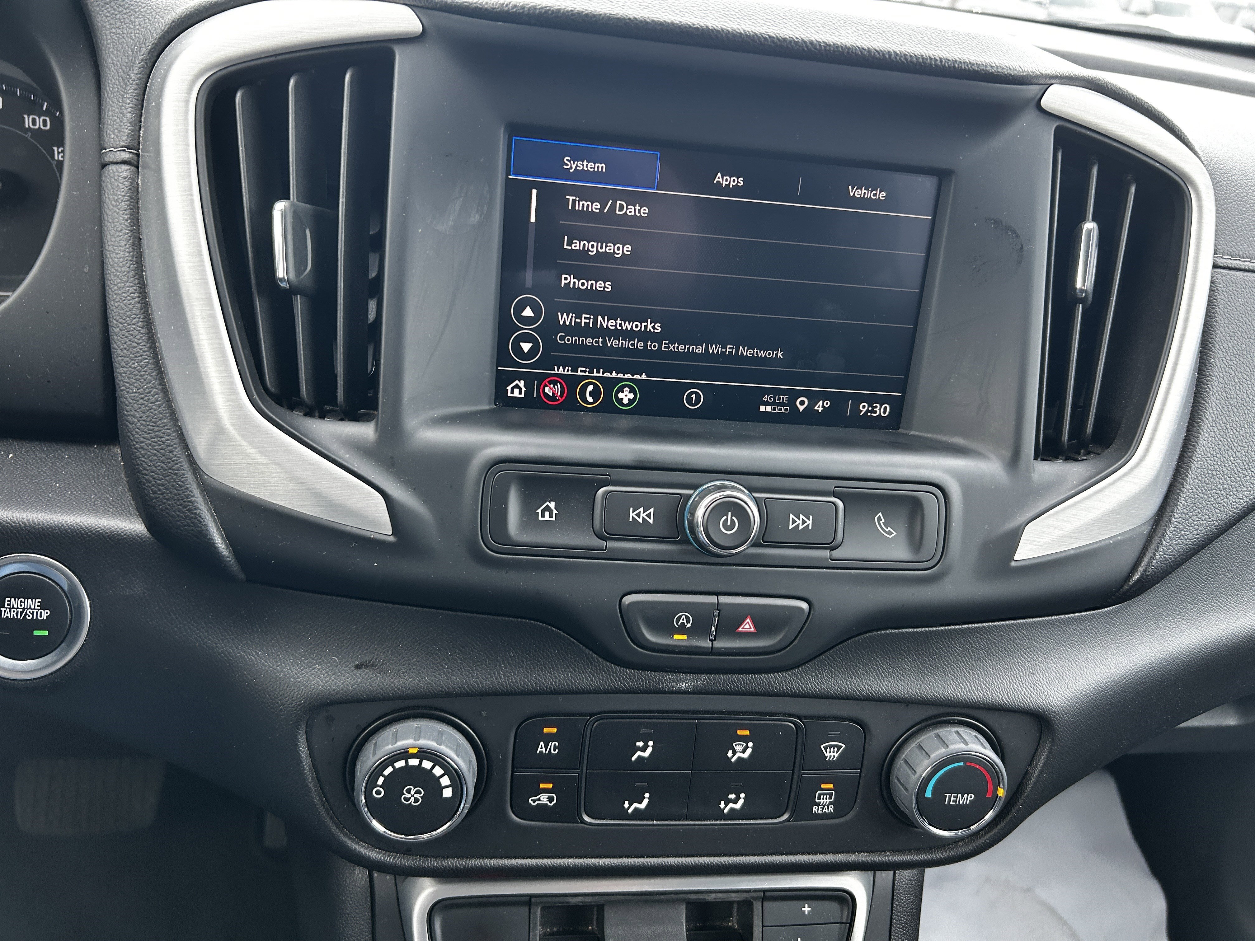 Used 2024 GMC Terrain SLE image 16