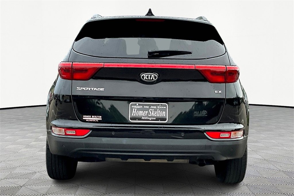 Used 2019 Kia Sportage EX w/ EX Technology Package image 4