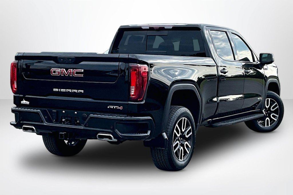 Used 2024 GMC Sierra 1500 AT4 w/ Technology Package AWD/4WD image 6