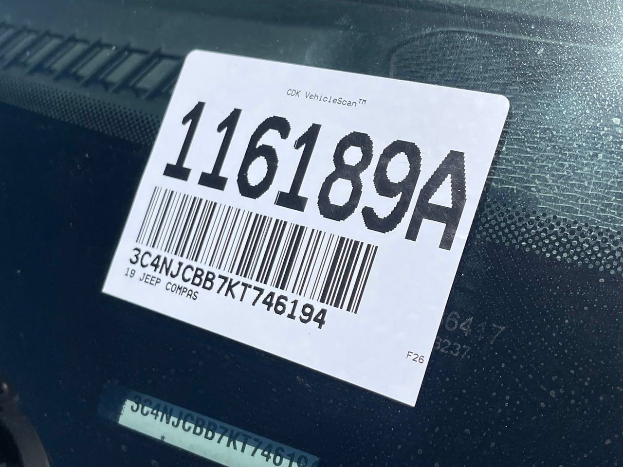 Used 2019 Jeep Compass Latitude FWD image 14